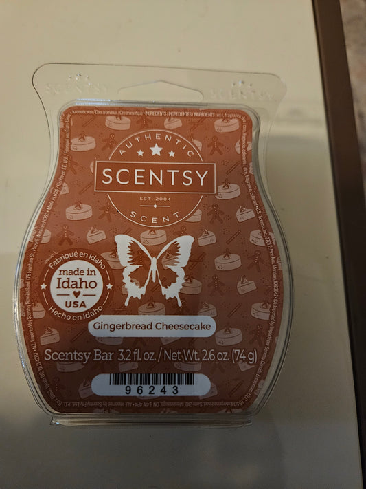 Gingerbread cheesecake