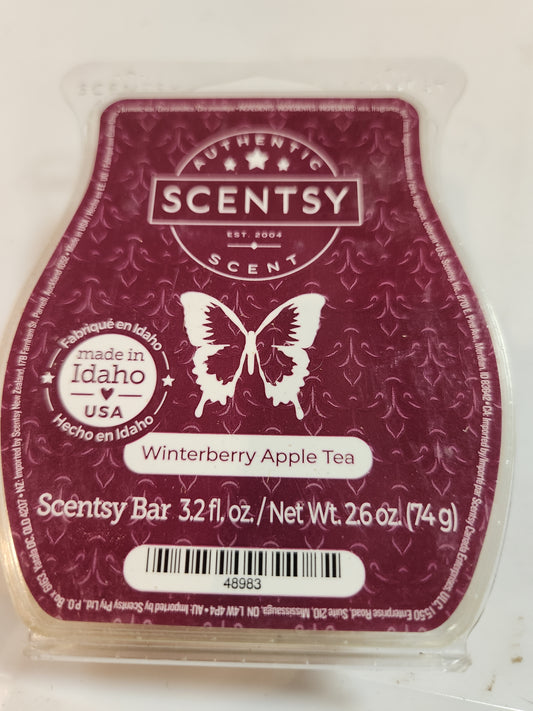 Winterberry apple tea